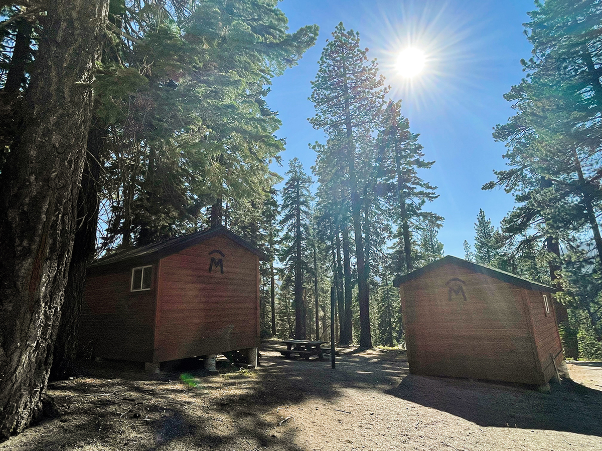 jmt_reds_meadow_cabins